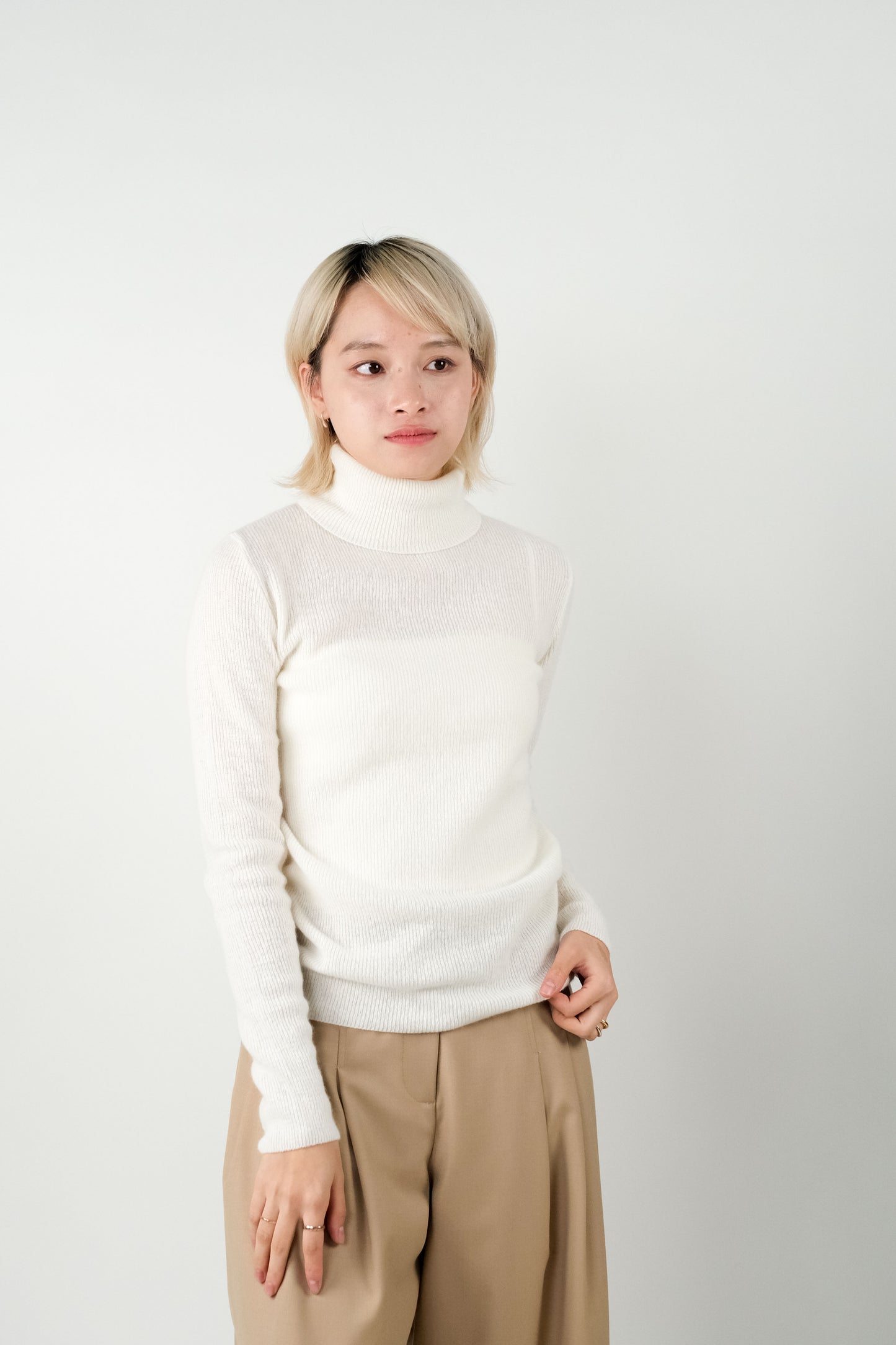 Merino Wool Turtleneck Knit Top - White