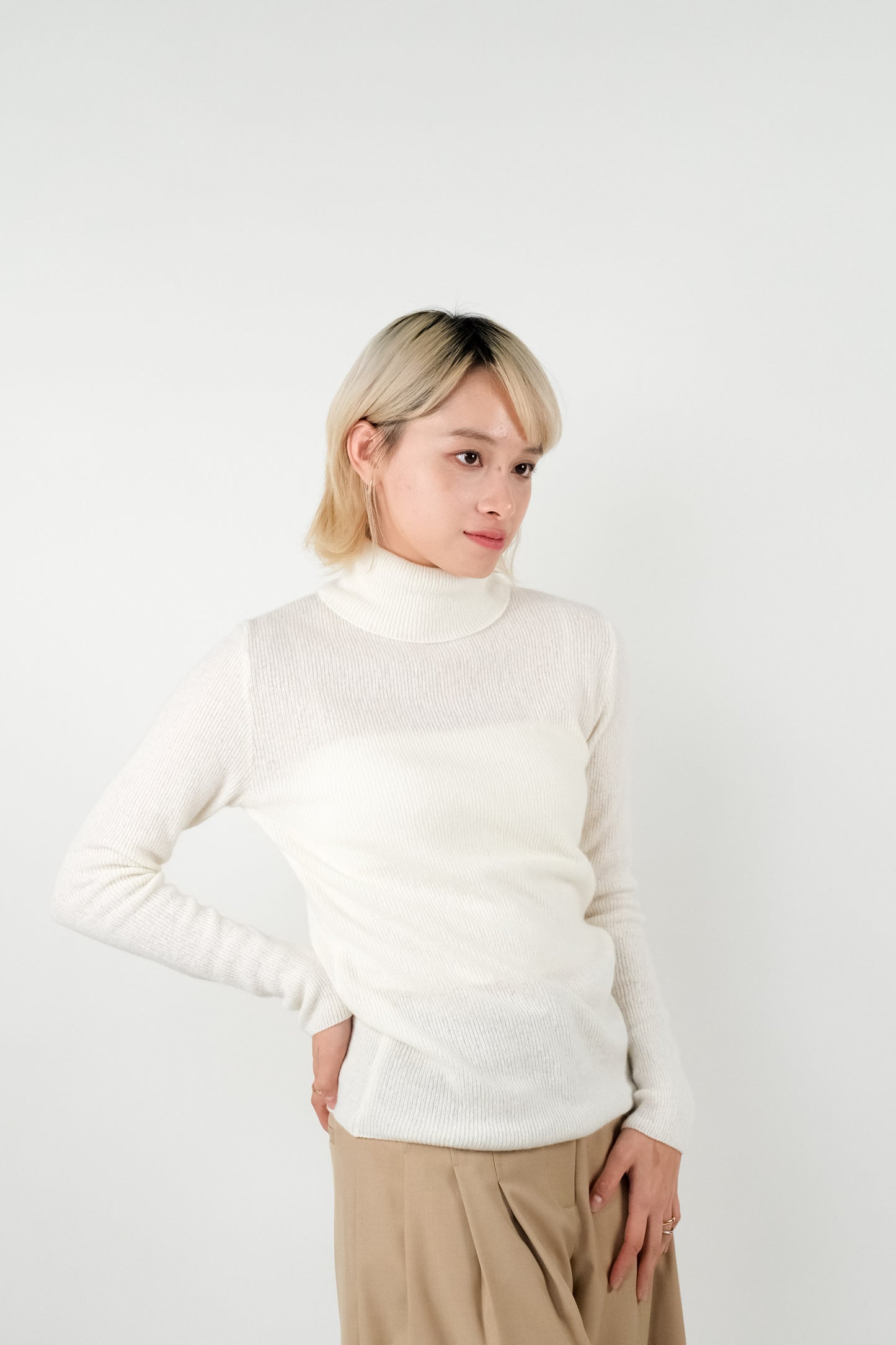 Merino Wool Turtleneck Knit Top - White