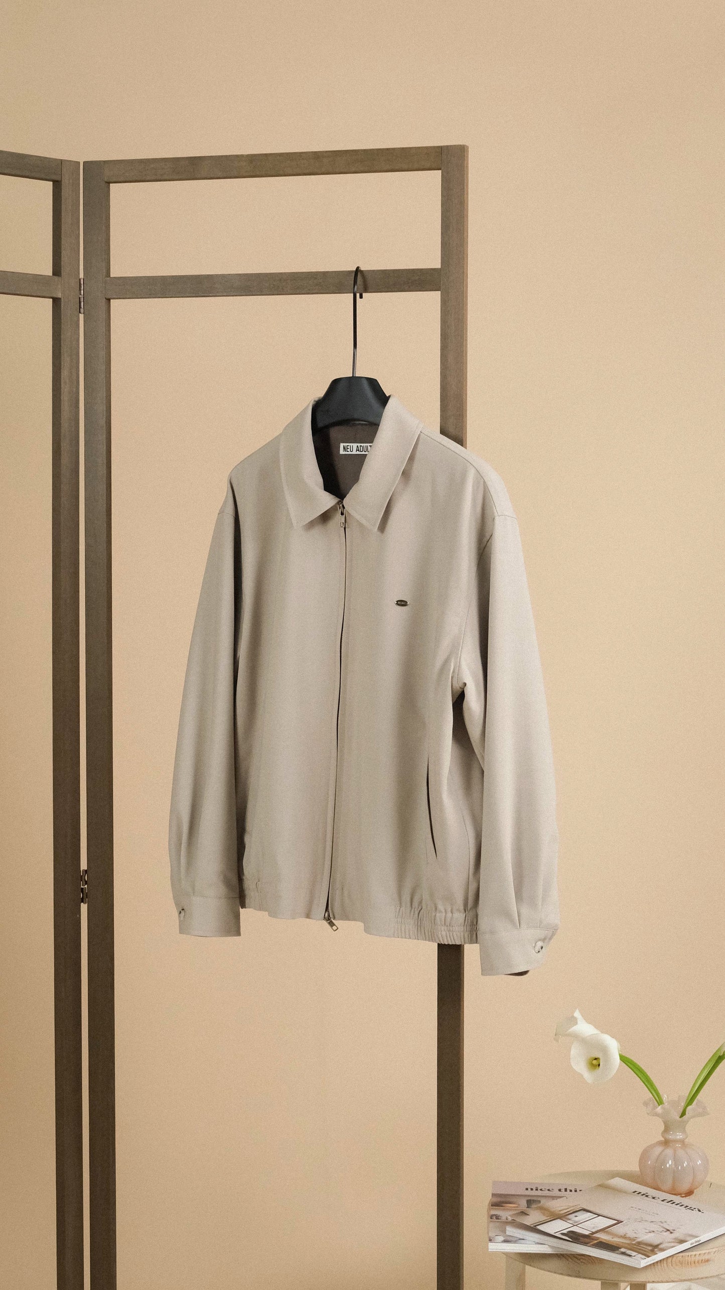 Loose-Fitting Jacket with Zipper